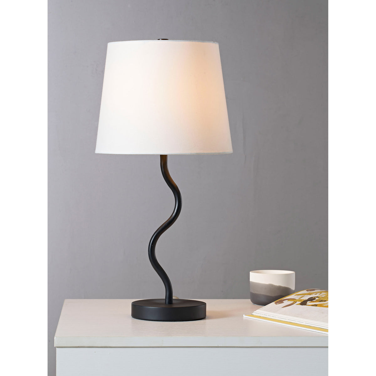 Lampe de table Mayssa Table Lamp